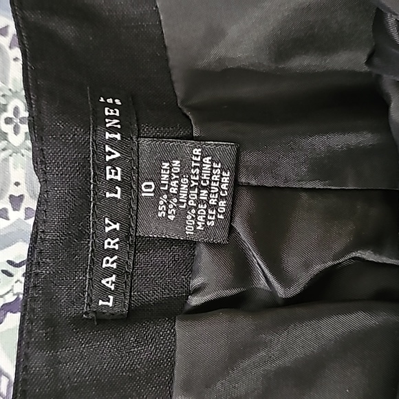 Larry Levine Capri pants - Picture 5 of 5